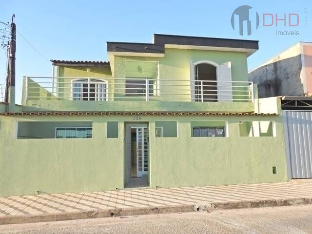 Sobrado para Venda em Sorocaba - 1