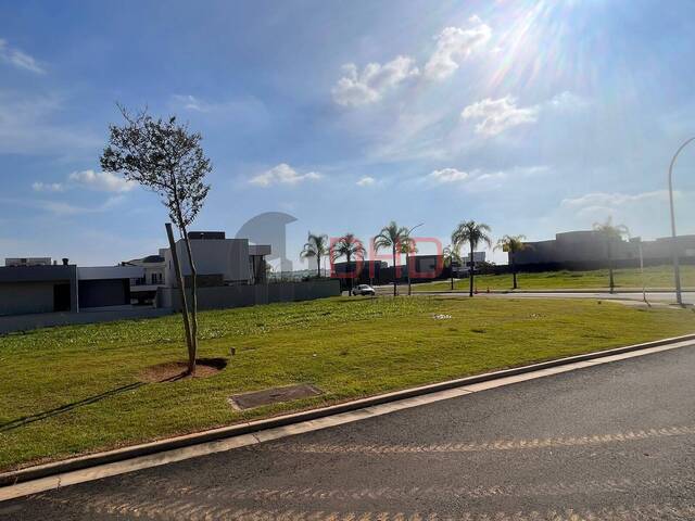 #3067 - Terreno em condomínio para Venda em Votorantim - SP