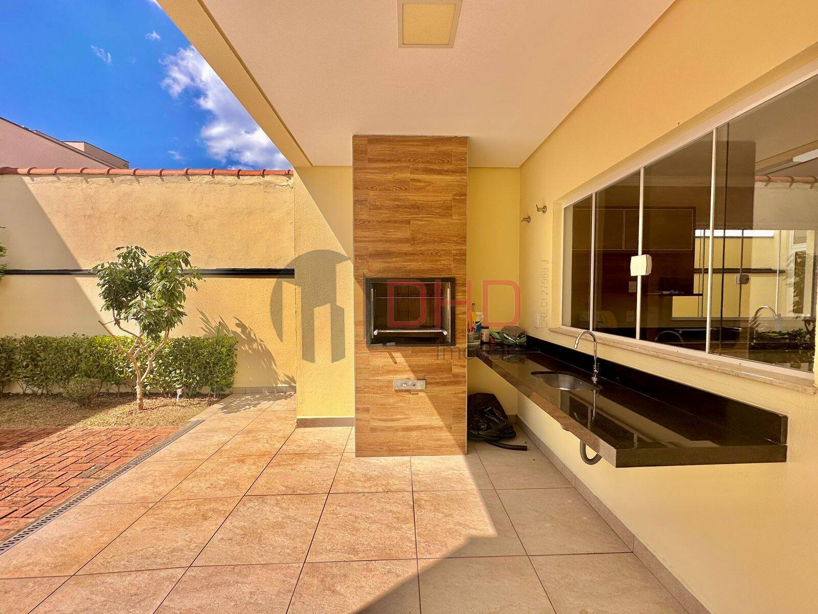 Casa de Condomínio à venda com 3 quartos, 242m² - Foto 18