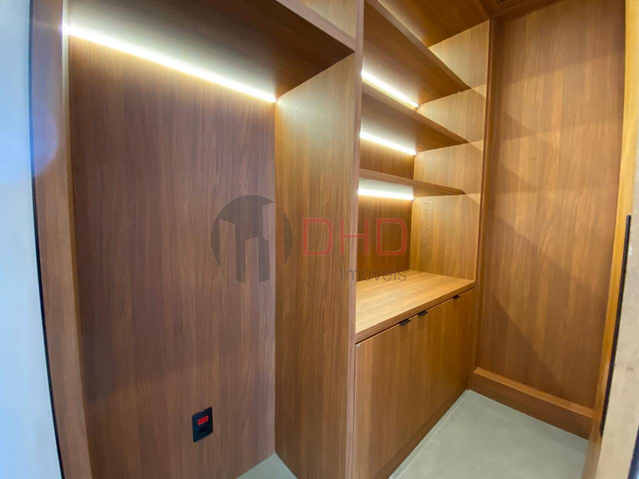 Casa de Condomínio à venda com 3 quartos, 237m² - Foto 11