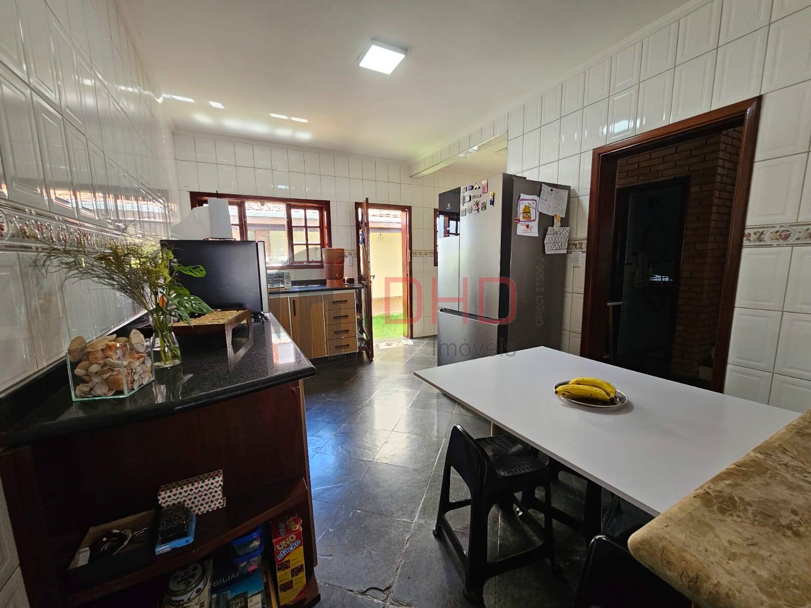 Casa à venda com 3 quartos, 255m² - Foto 9