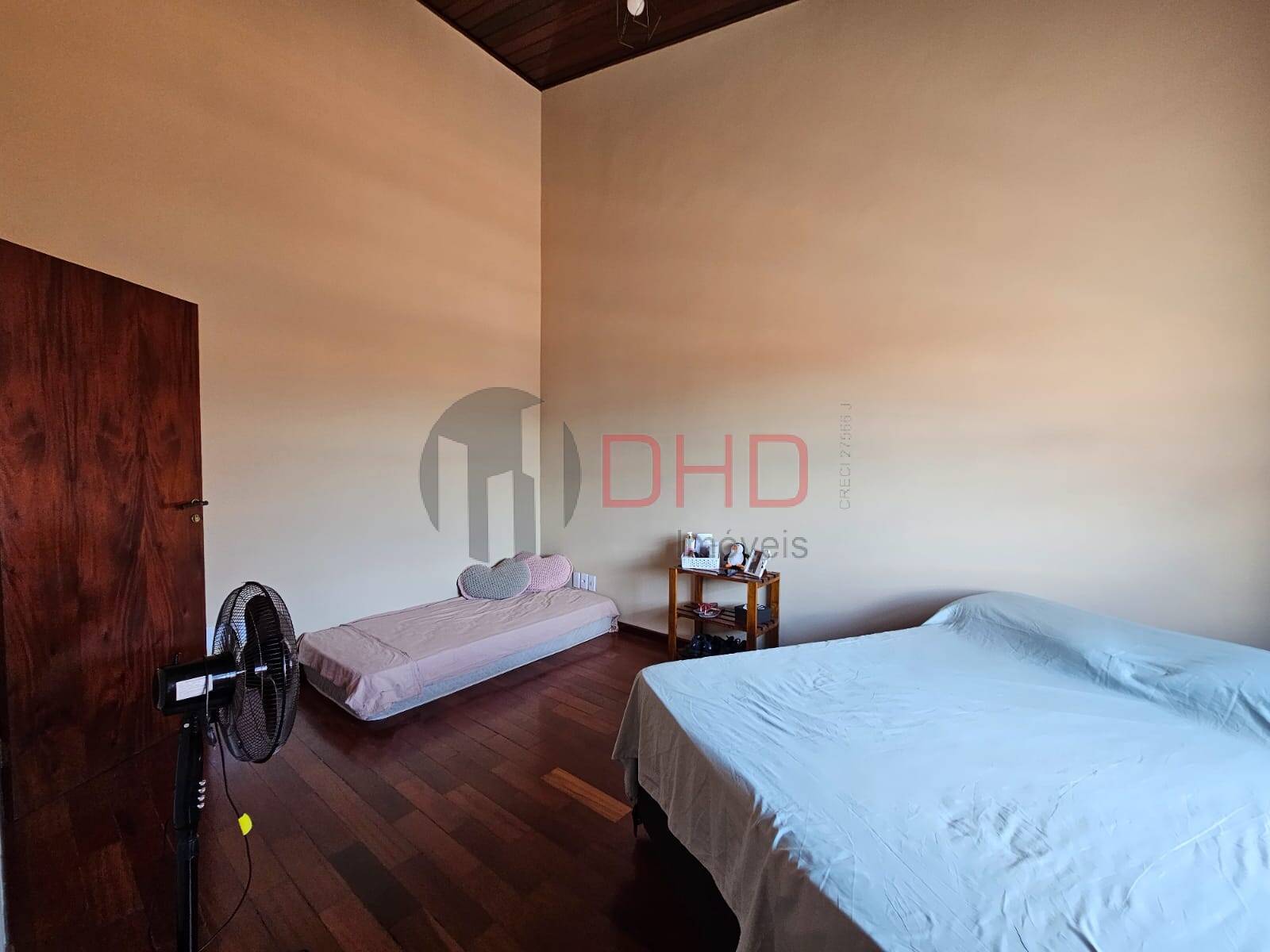 Casa à venda com 3 quartos, 255m² - Foto 23
