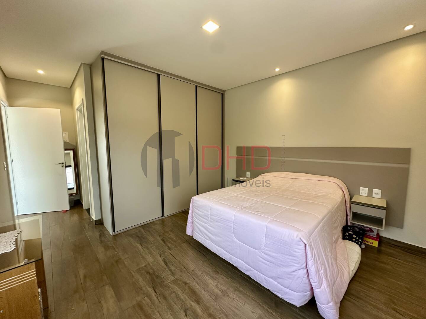 Casa de Condomínio à venda com 4 quartos, 233m² - Foto 16