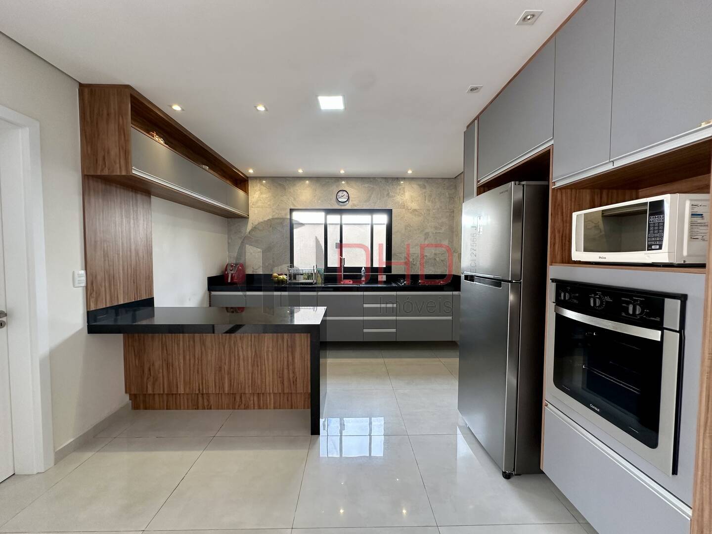 Casa de Condomínio à venda com 4 quartos, 233m² - Foto 12