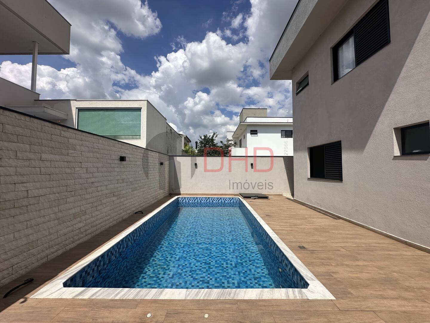 Casa de Condomínio à venda com 4 quartos, 233m² - Foto 35