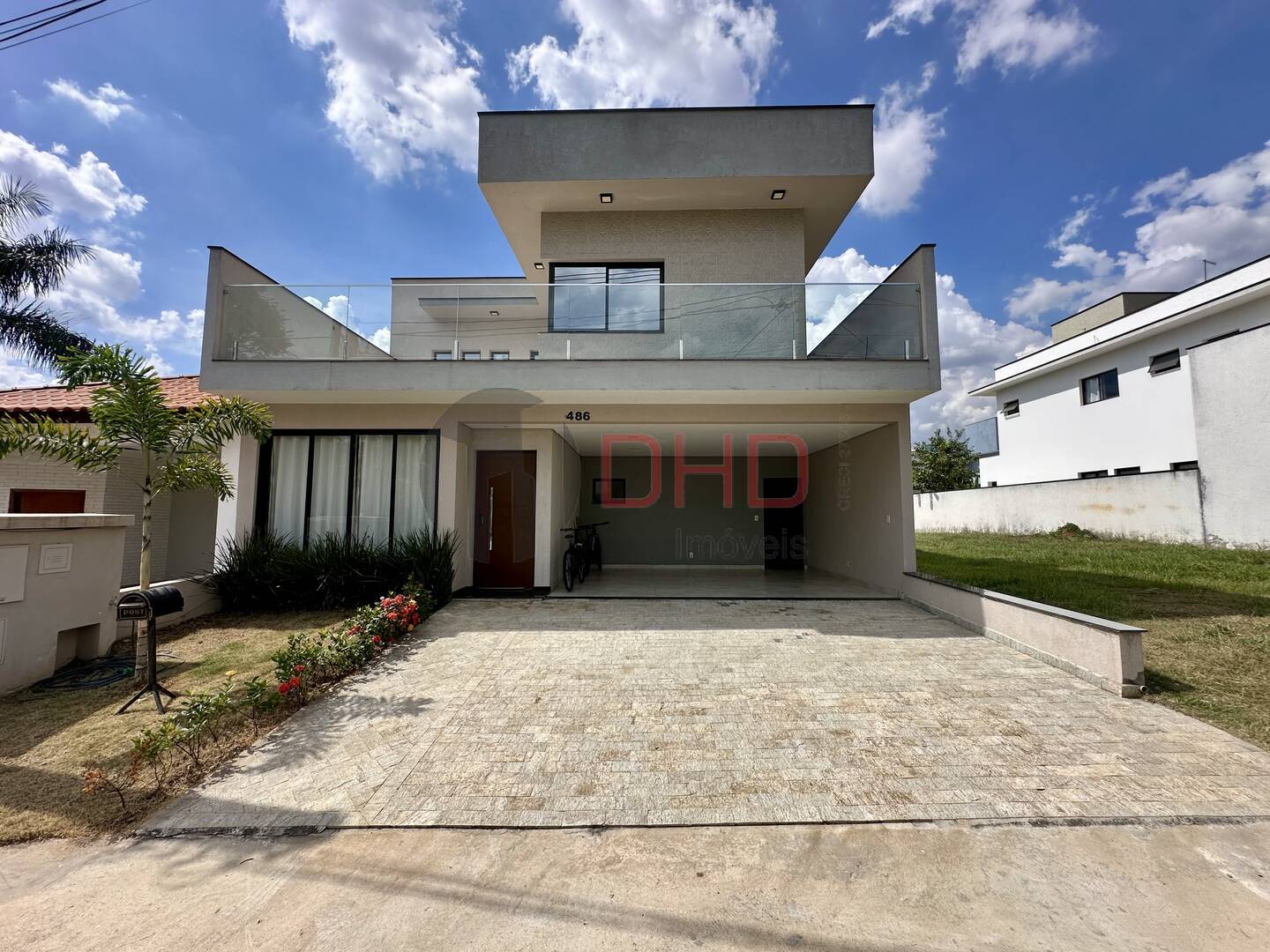 Casa de Condomínio à venda com 4 quartos, 233m² - Foto 2