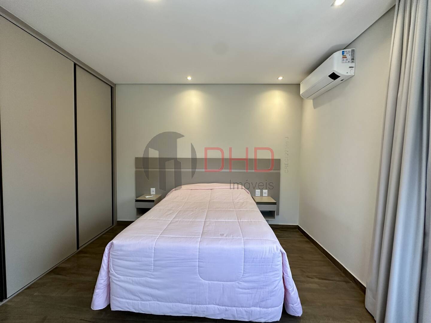 Casa de Condomínio à venda com 4 quartos, 233m² - Foto 15