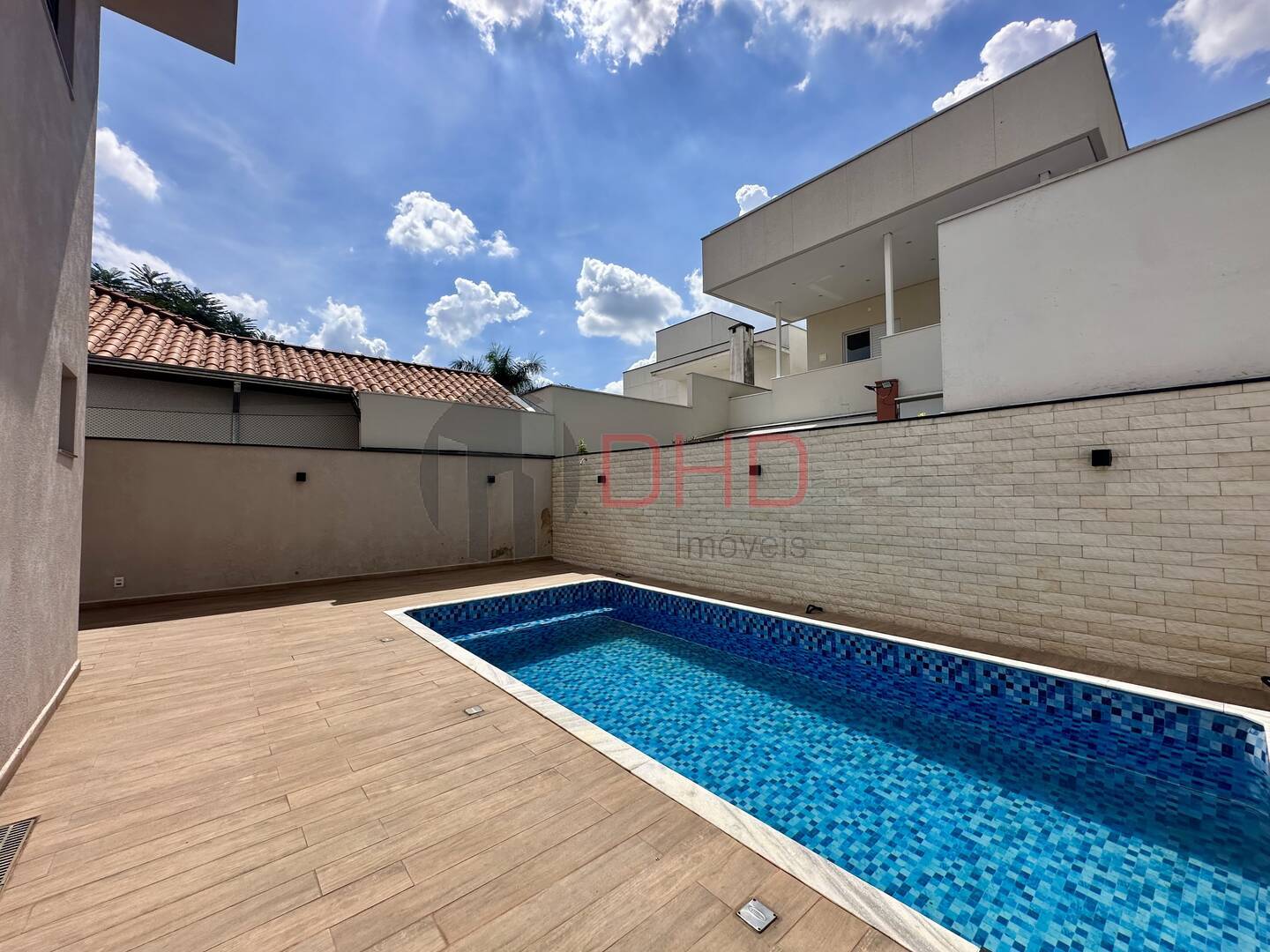 Casa de Condomínio à venda com 4 quartos, 233m² - Foto 36