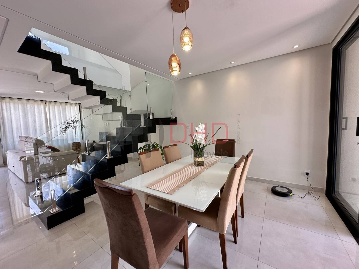Casa de Condomínio à venda com 4 quartos, 233m² - Foto 9