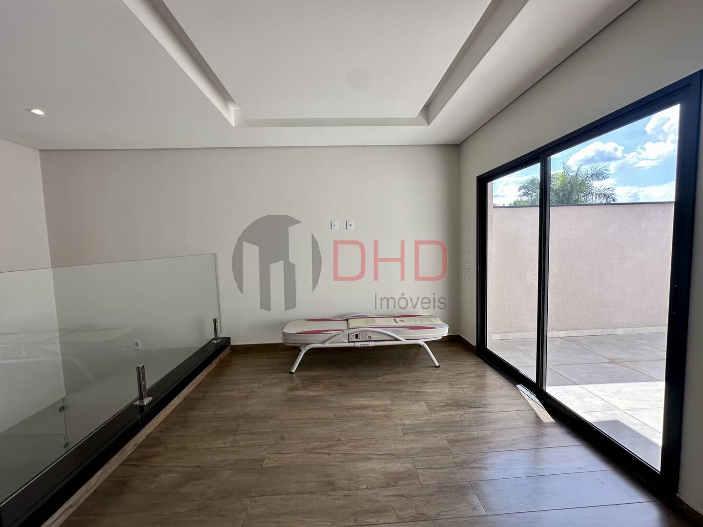Casa de Condomínio à venda com 4 quartos, 233m² - Foto 24