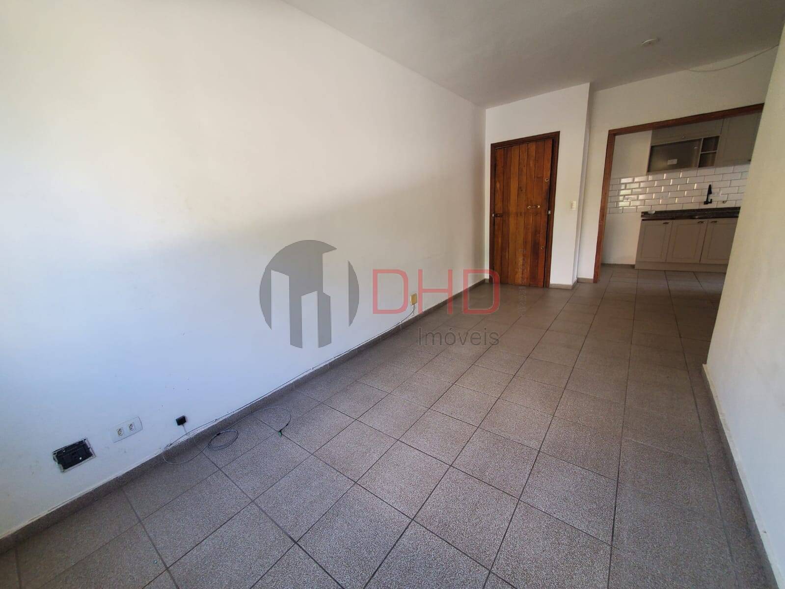 Apartamento à venda com 2 quartos, 64m² - Foto 1