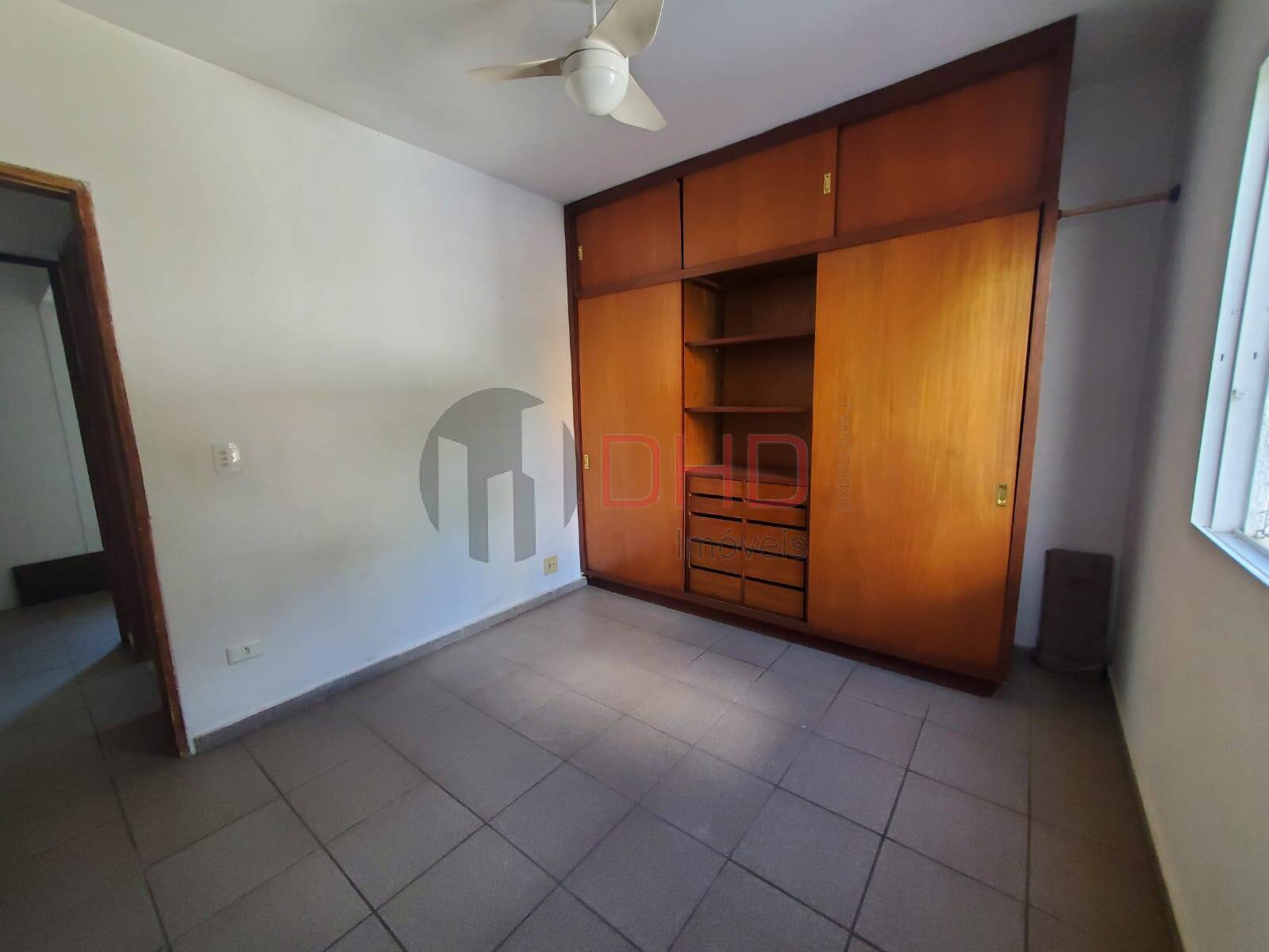 Apartamento à venda com 2 quartos, 64m² - Foto 10