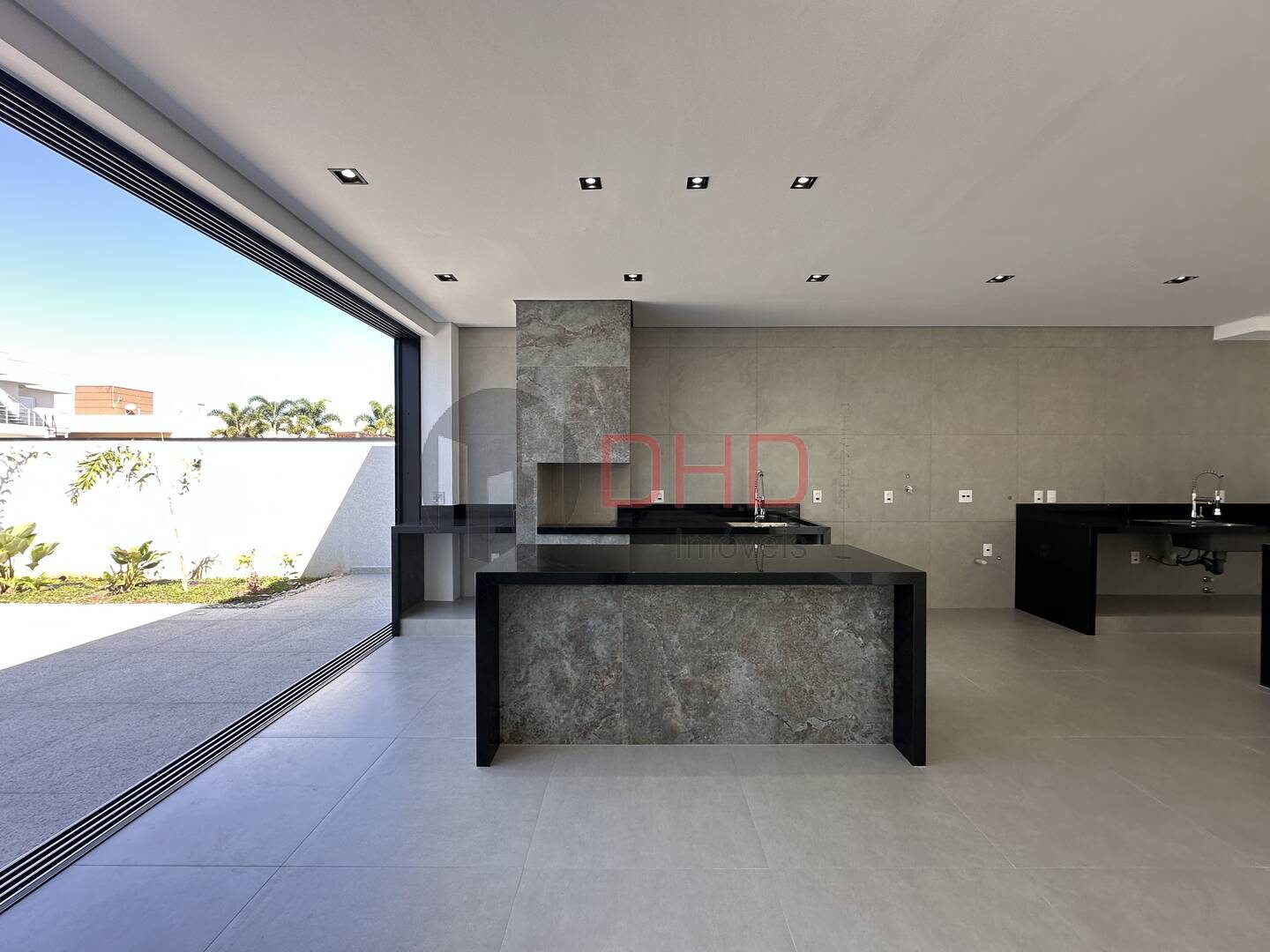 Casa de Condomínio à venda com 3 quartos, 285m² - Foto 6