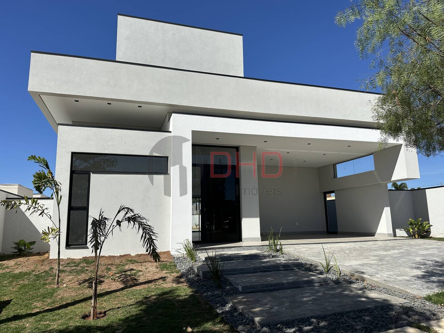Casa de Condomínio à venda com 3 quartos, 285m² - Foto 1