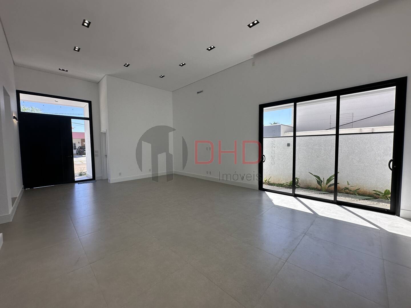 Casa de Condomínio à venda com 3 quartos, 285m² - Foto 3