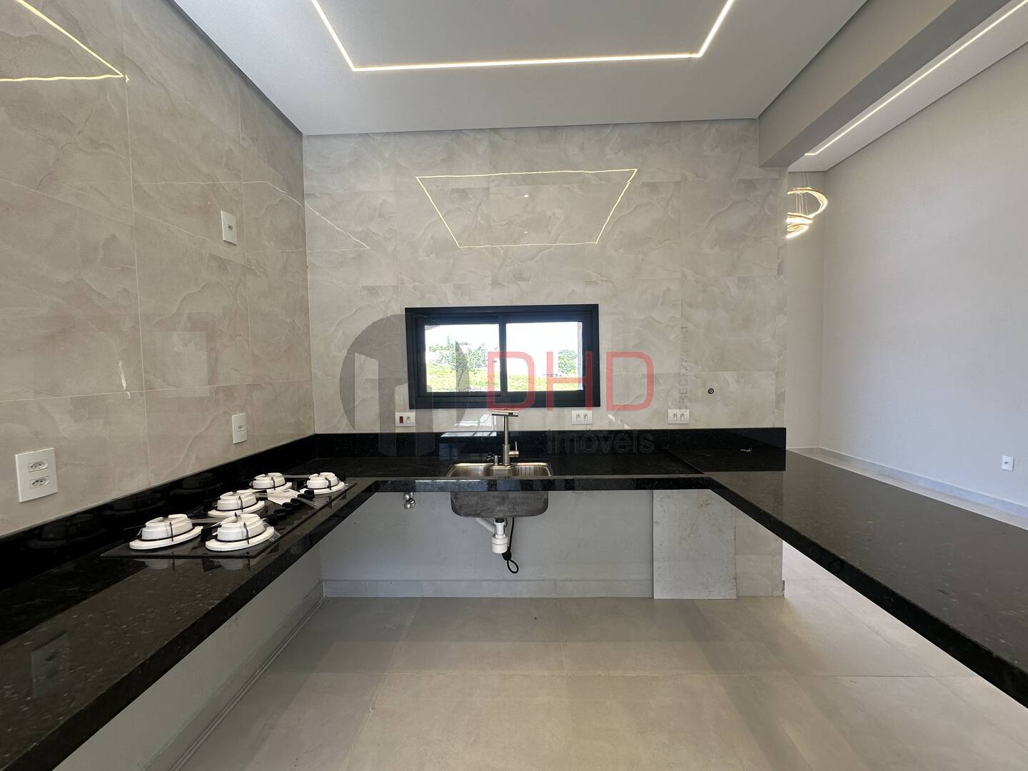 Casa de Condomínio à venda com 3 quartos, 140m² - Foto 5