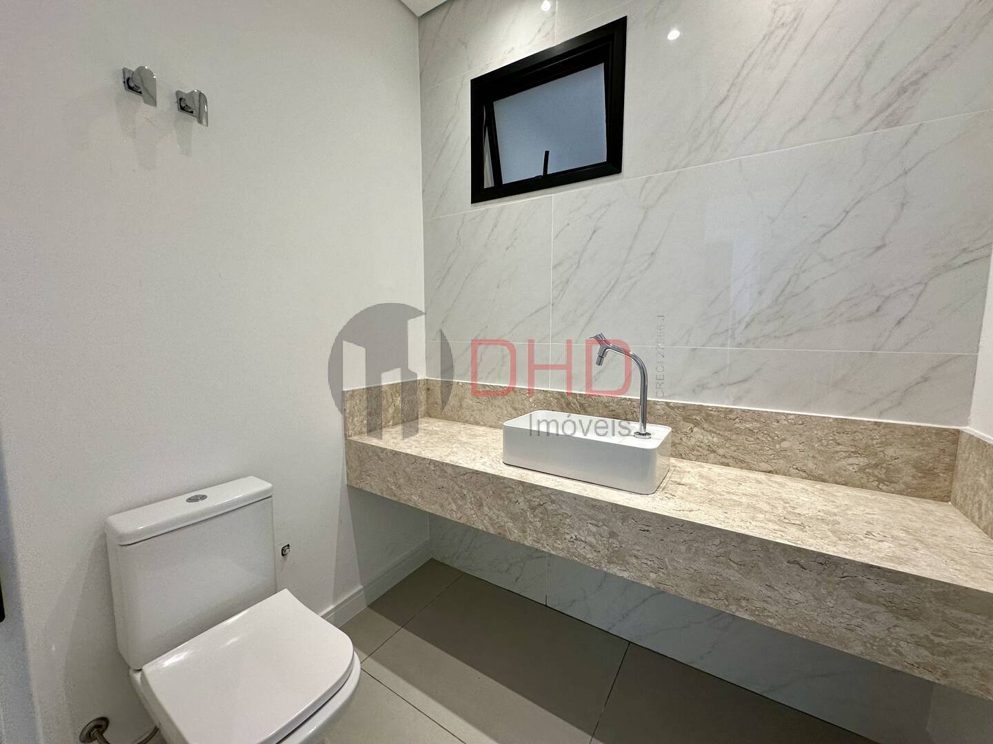 Casa de Condomínio à venda com 3 quartos, 220m² - Foto 8