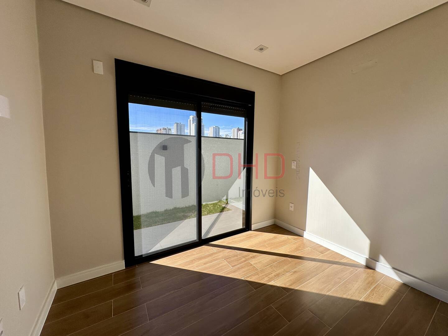 Casa de Condomínio à venda com 3 quartos, 220m² - Foto 13