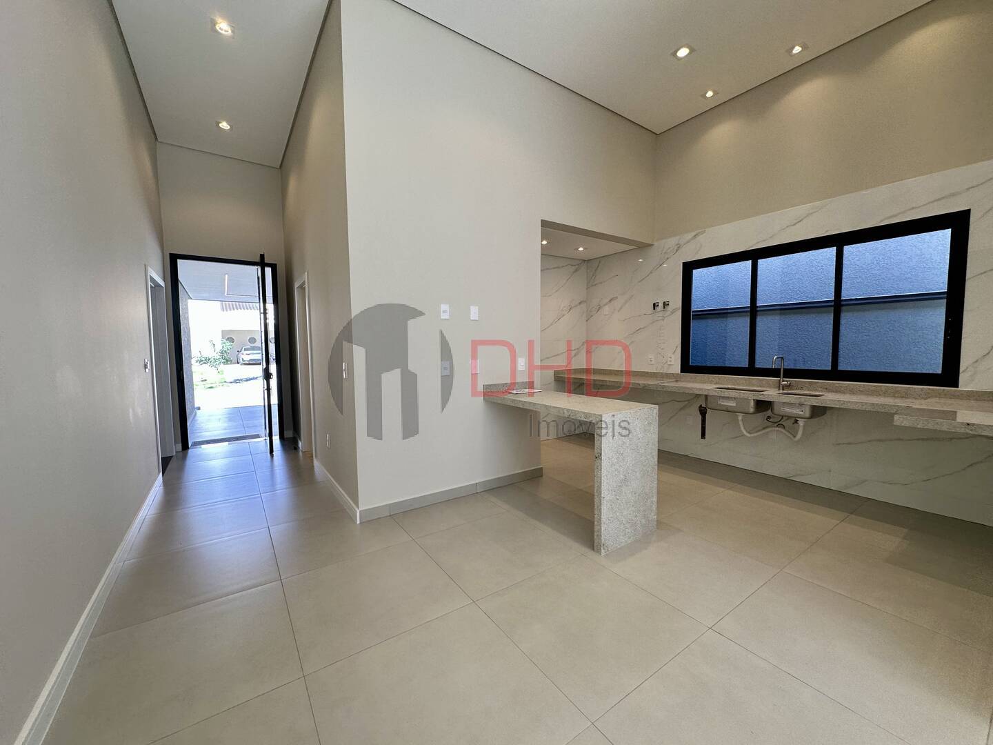 Casa de Condomínio à venda com 3 quartos, 220m² - Foto 4