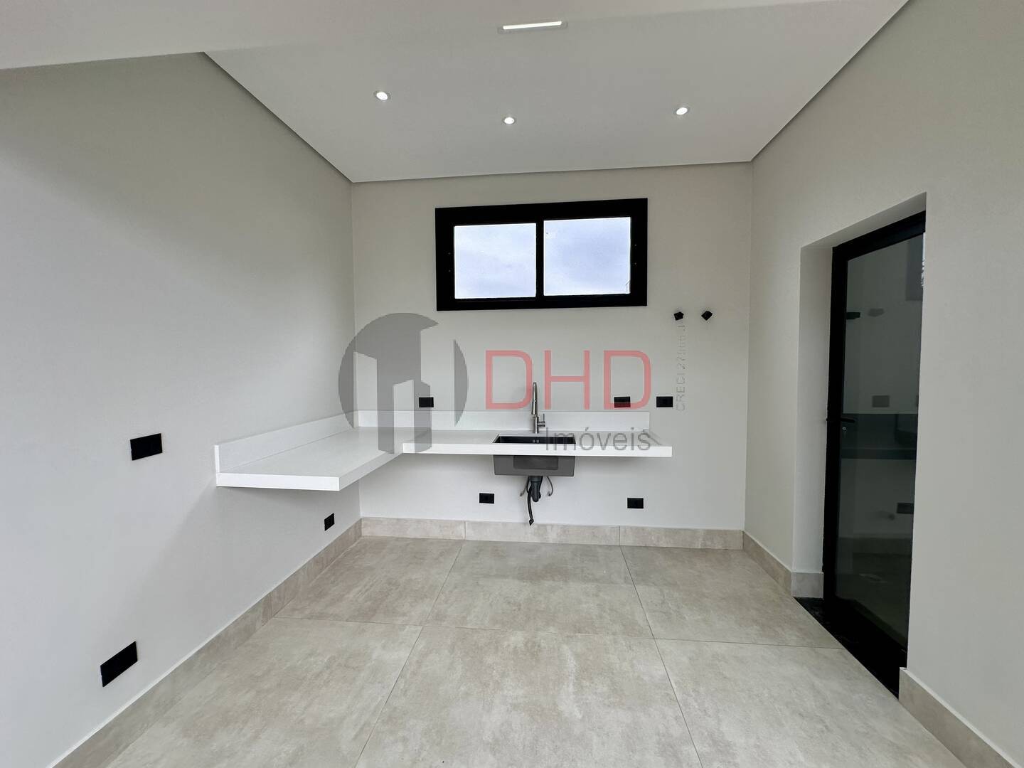 Casa de Condomínio à venda com 3 quartos, 360m² - Foto 6