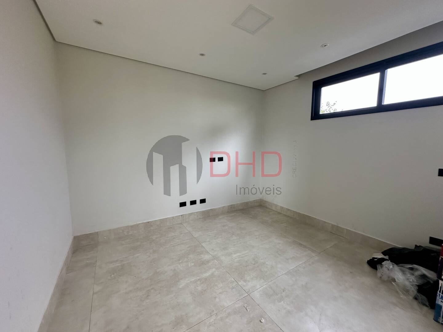 Casa de Condomínio à venda com 3 quartos, 360m² - Foto 28