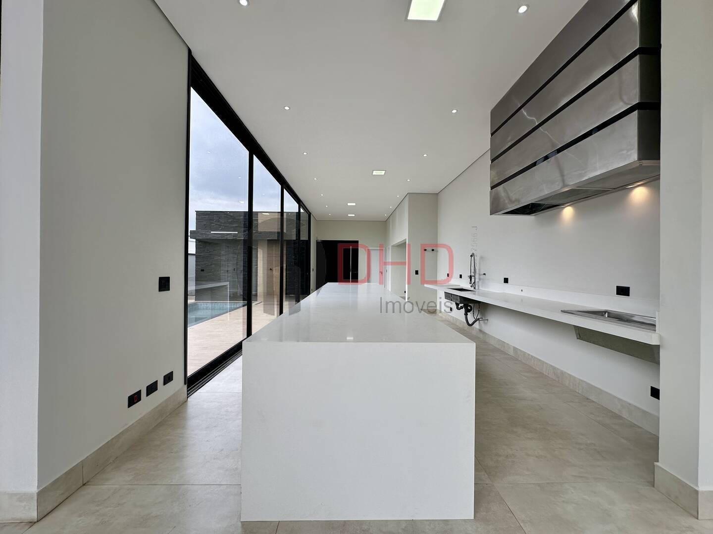 Casa de Condomínio à venda com 3 quartos, 360m² - Foto 10