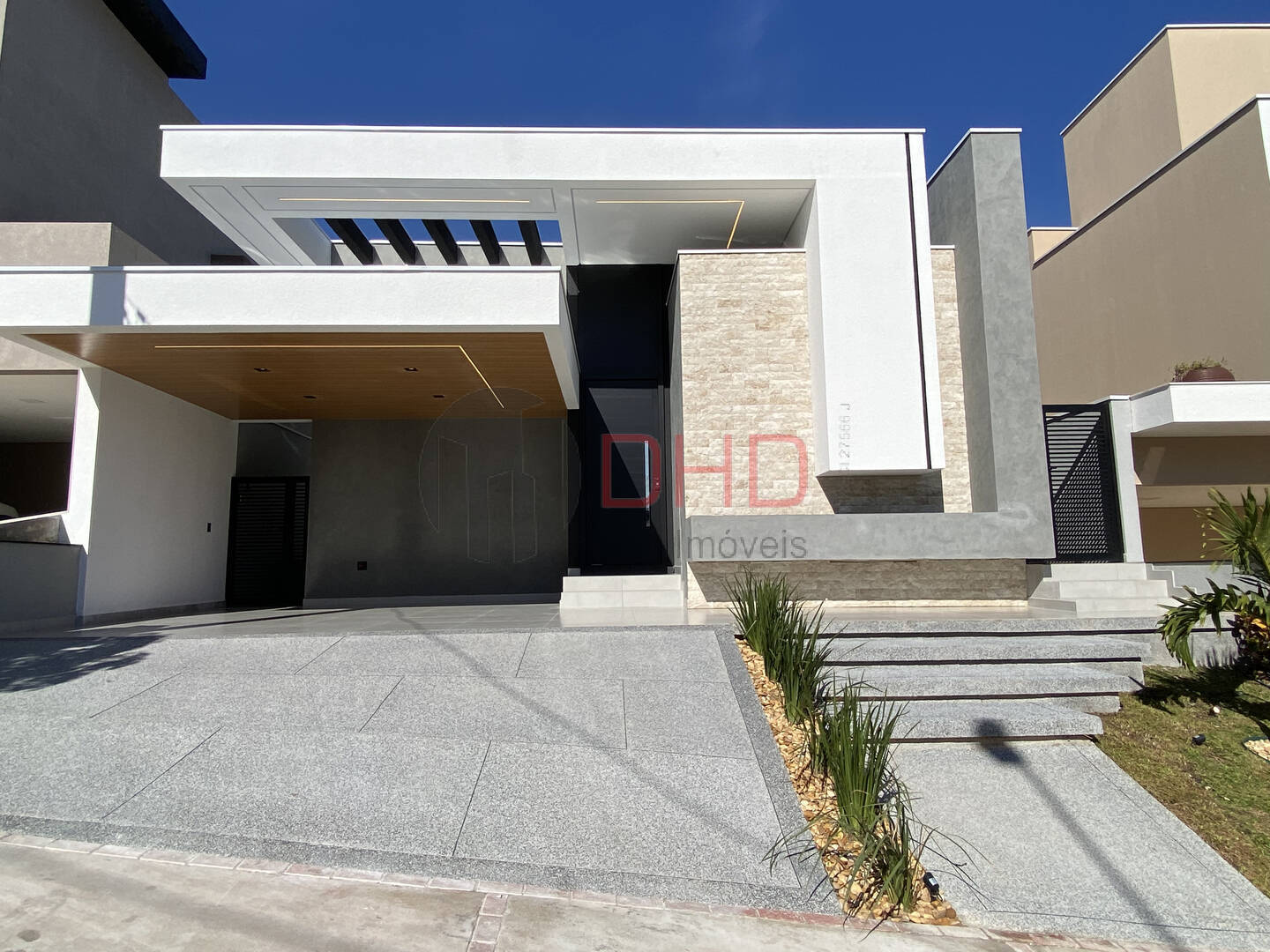 Casa de Condomínio à venda com 3 quartos, 166m² - Foto 1