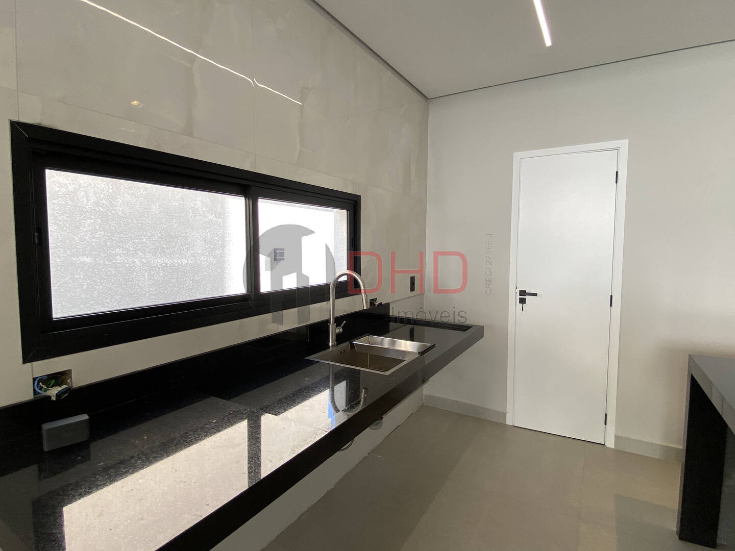 Casa de Condomínio à venda com 3 quartos, 166m² - Foto 8