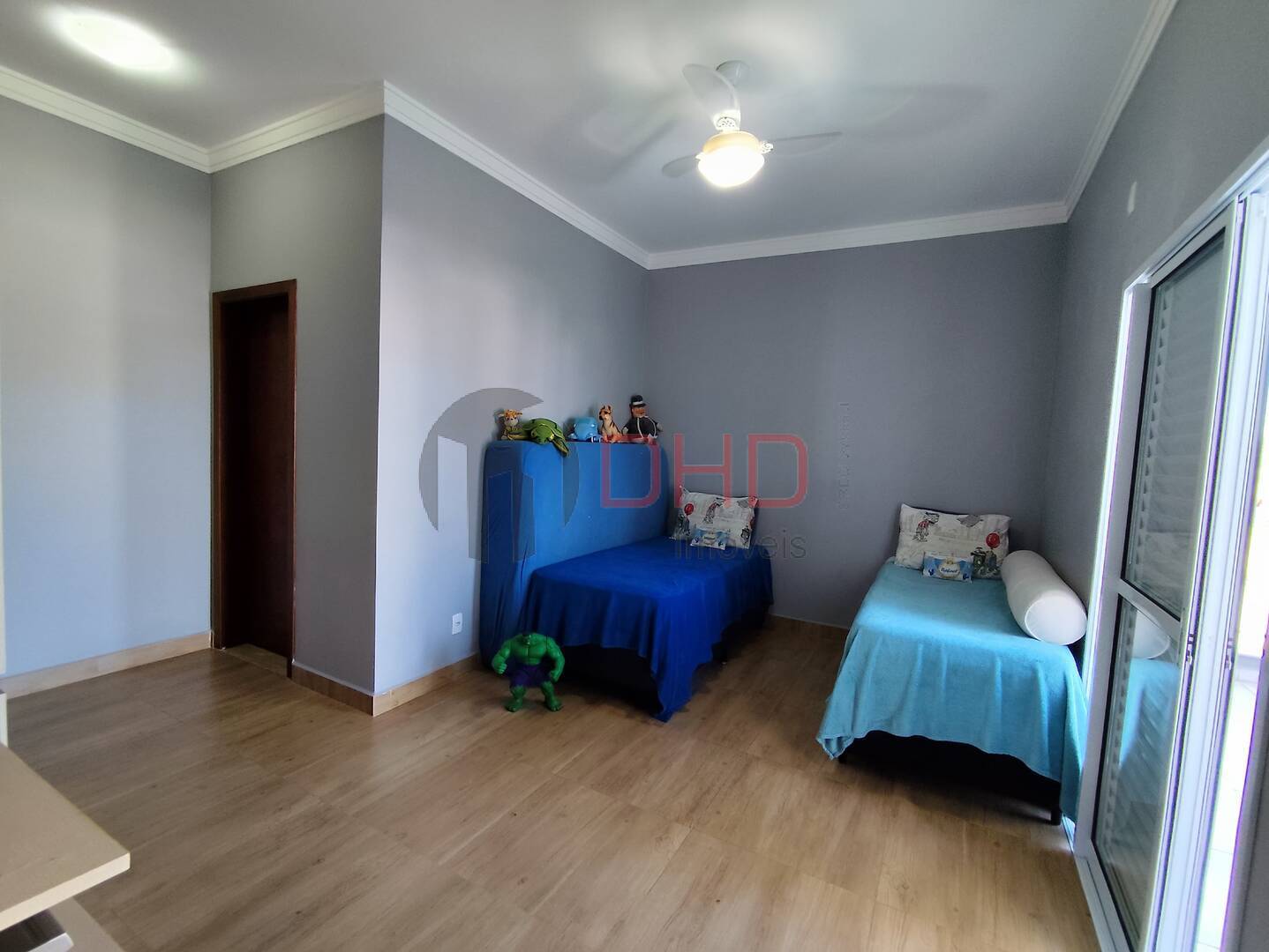 Casa de Condomínio à venda com 3 quartos, 220m² - Foto 10