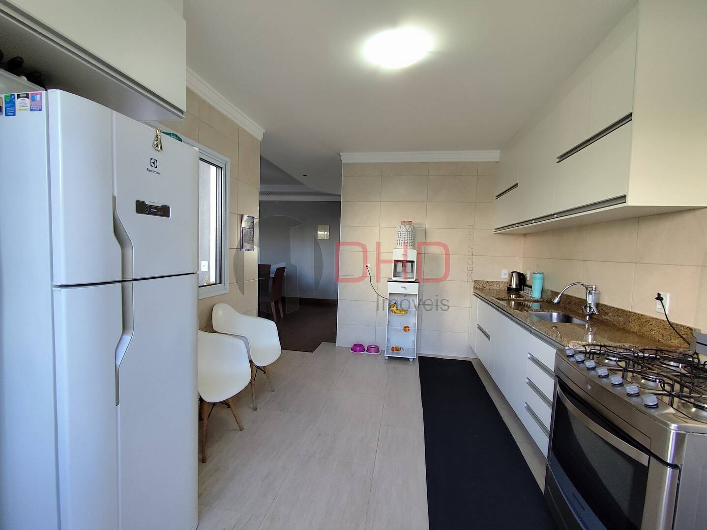 Casa de Condomínio à venda com 3 quartos, 220m² - Foto 8