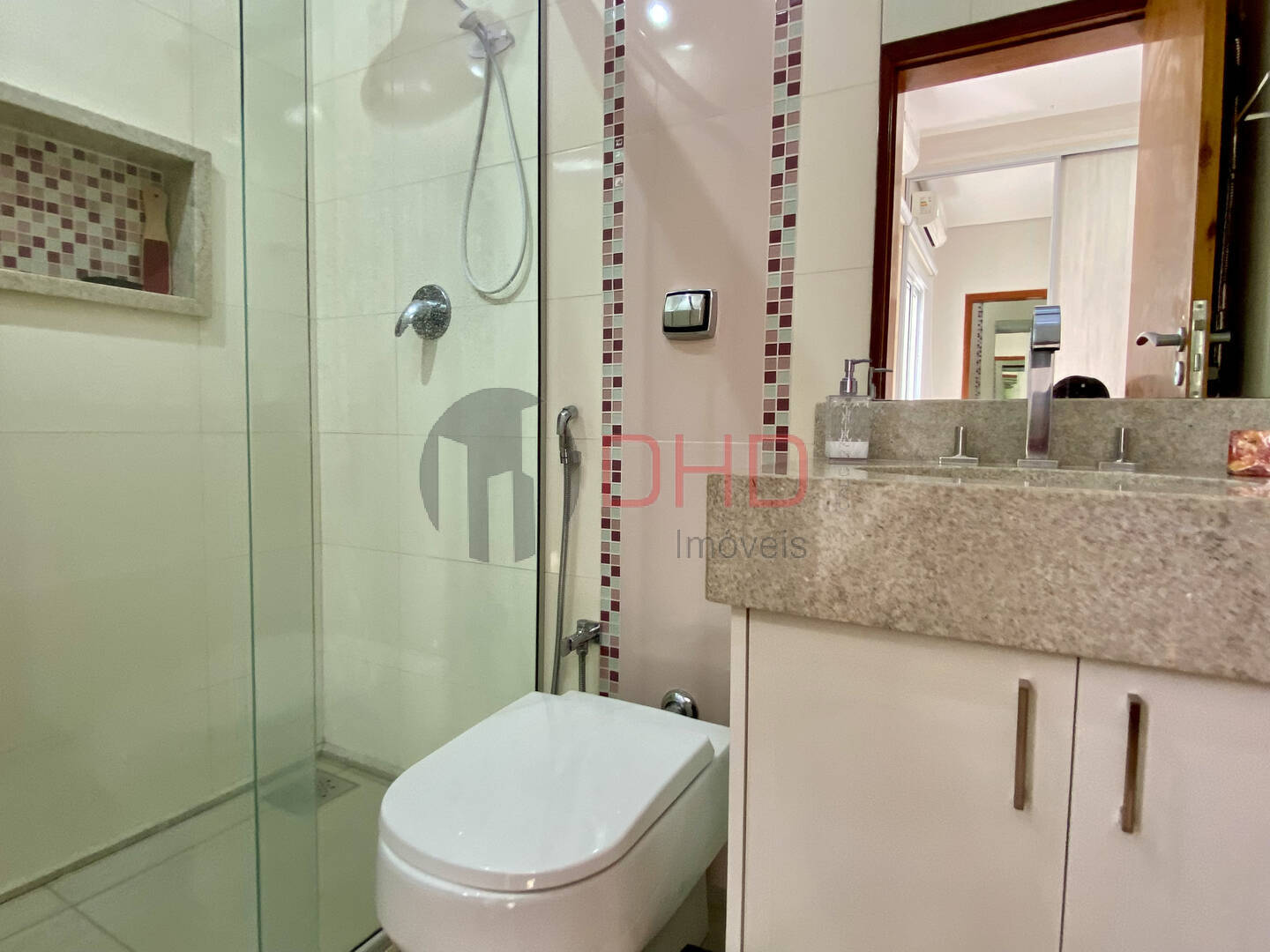 Casa de Condomínio à venda com 3 quartos, 240m² - Foto 25