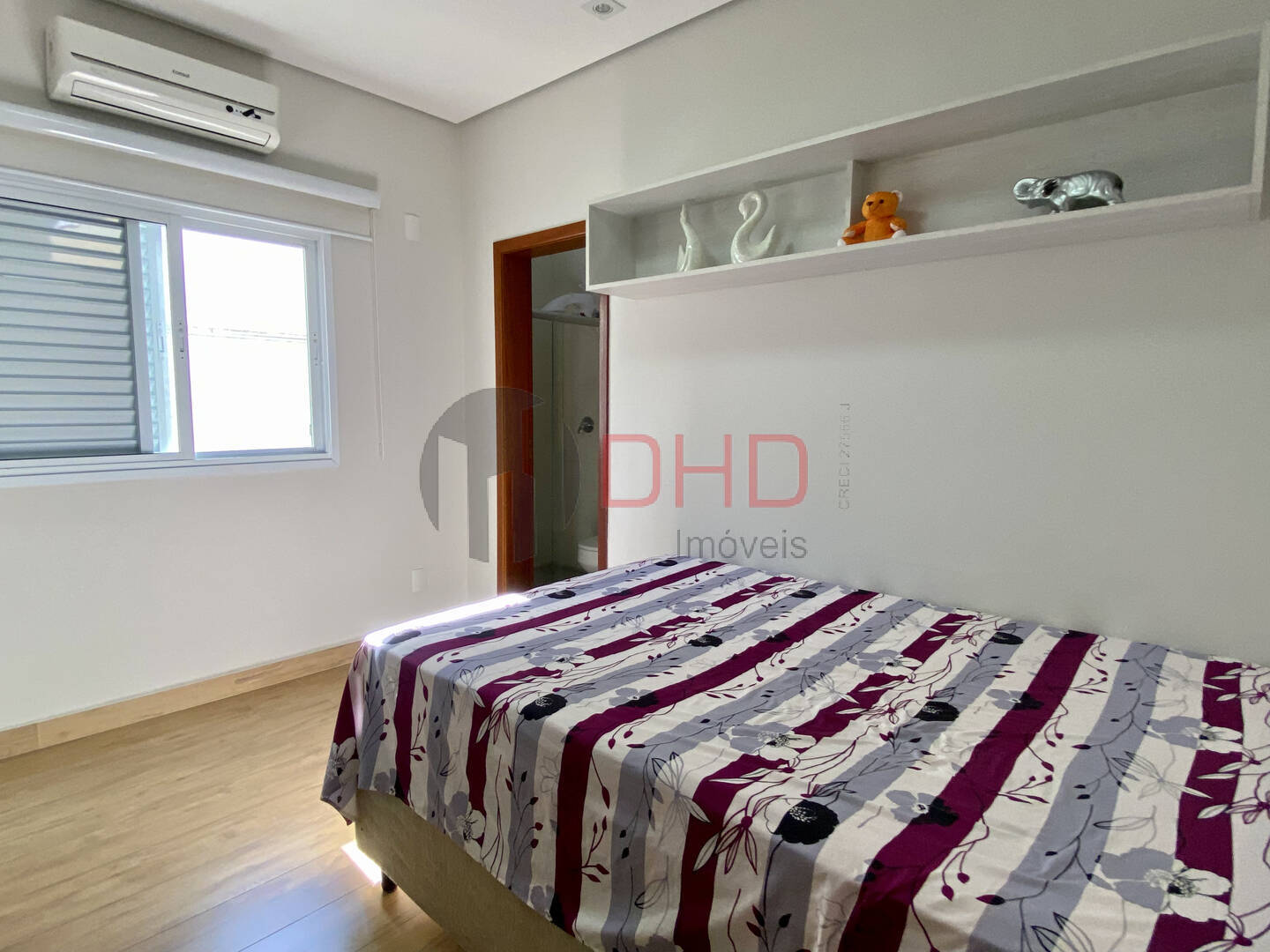 Casa de Condomínio à venda com 3 quartos, 240m² - Foto 23