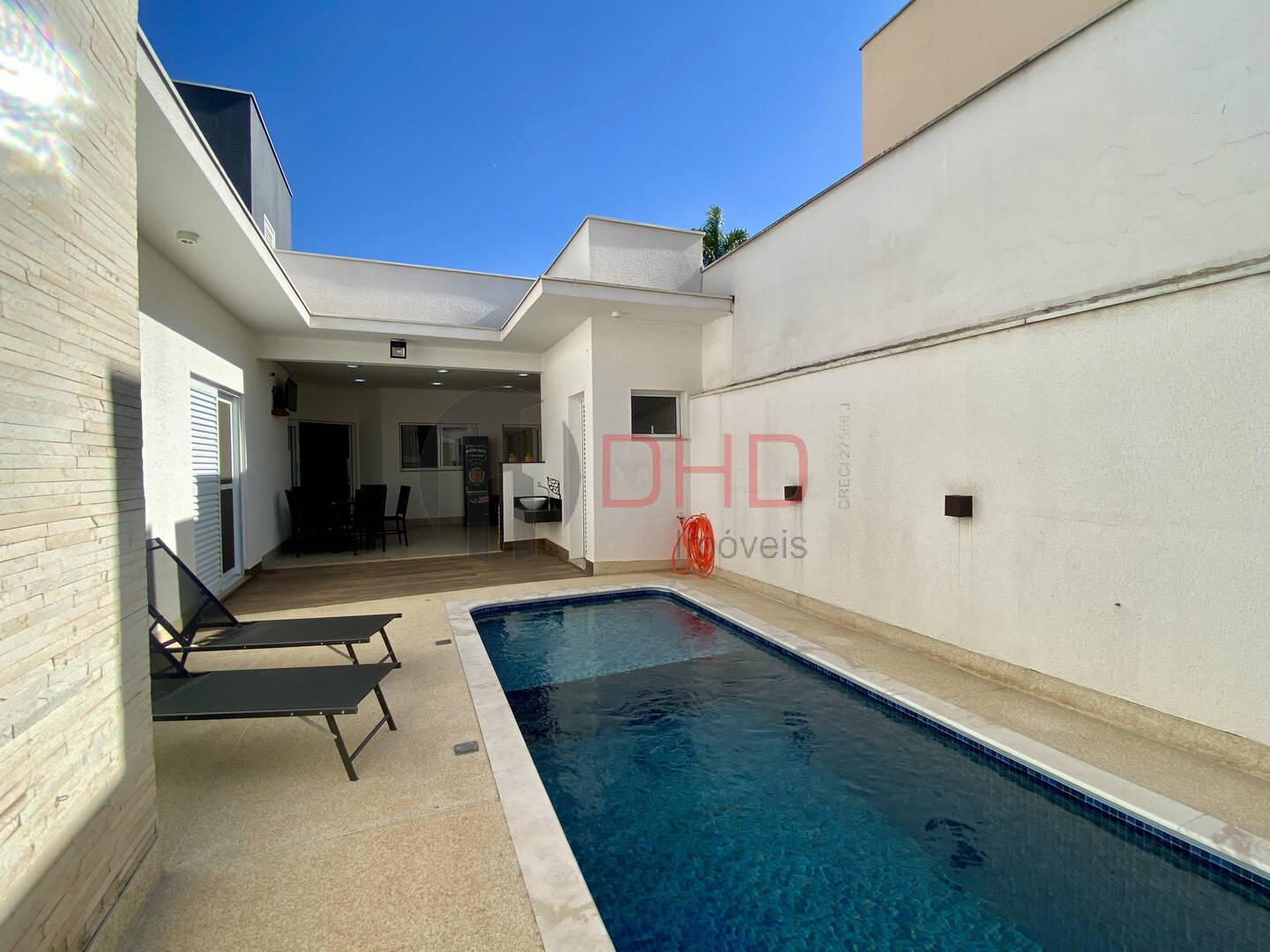 Casa de Condomínio à venda com 3 quartos, 240m² - Foto 32