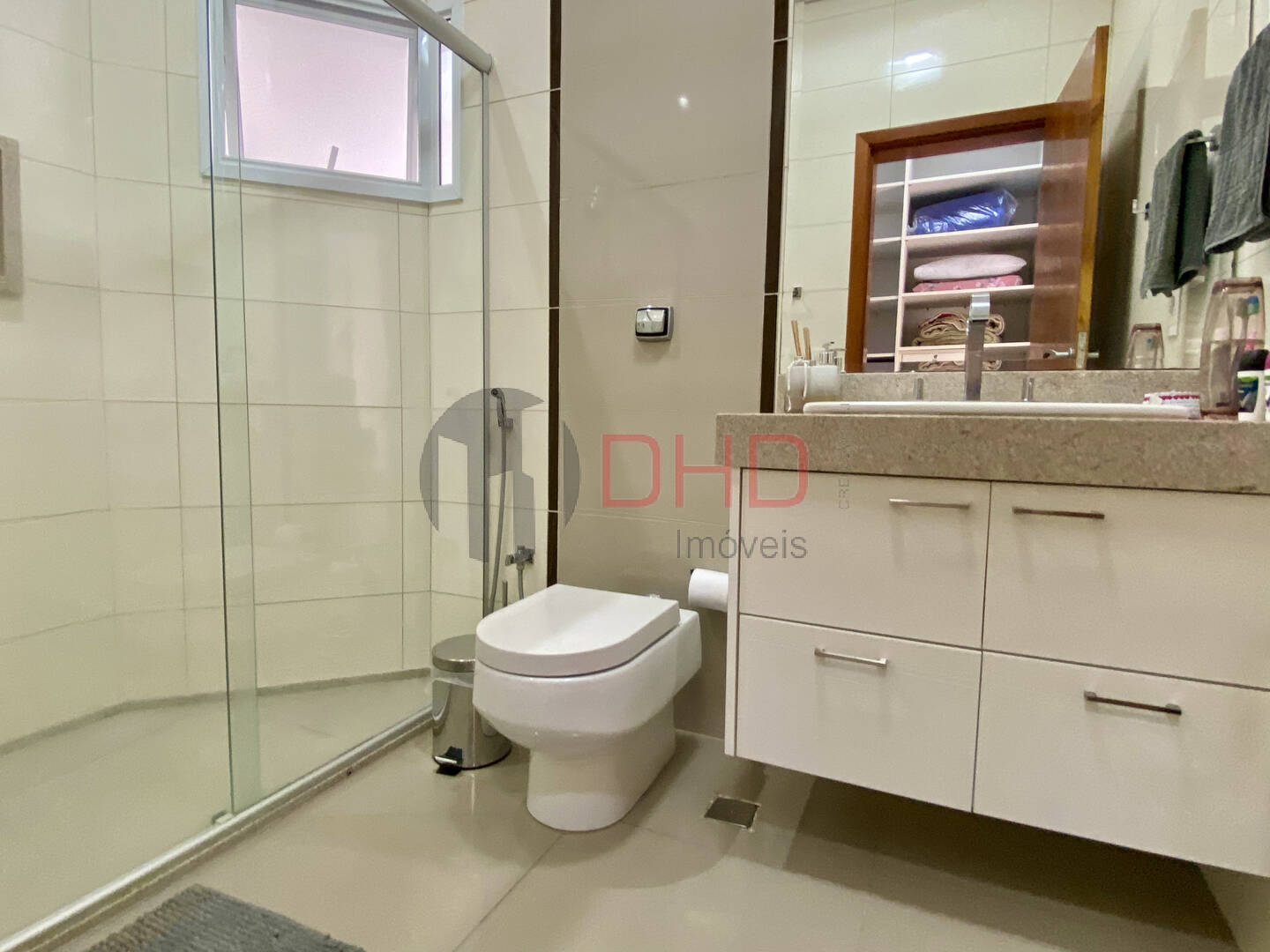 Casa de Condomínio à venda com 3 quartos, 240m² - Foto 22