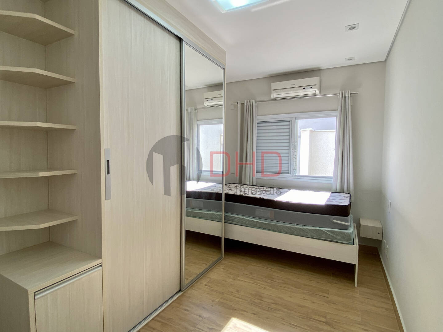 Casa de Condomínio à venda com 3 quartos, 240m² - Foto 17