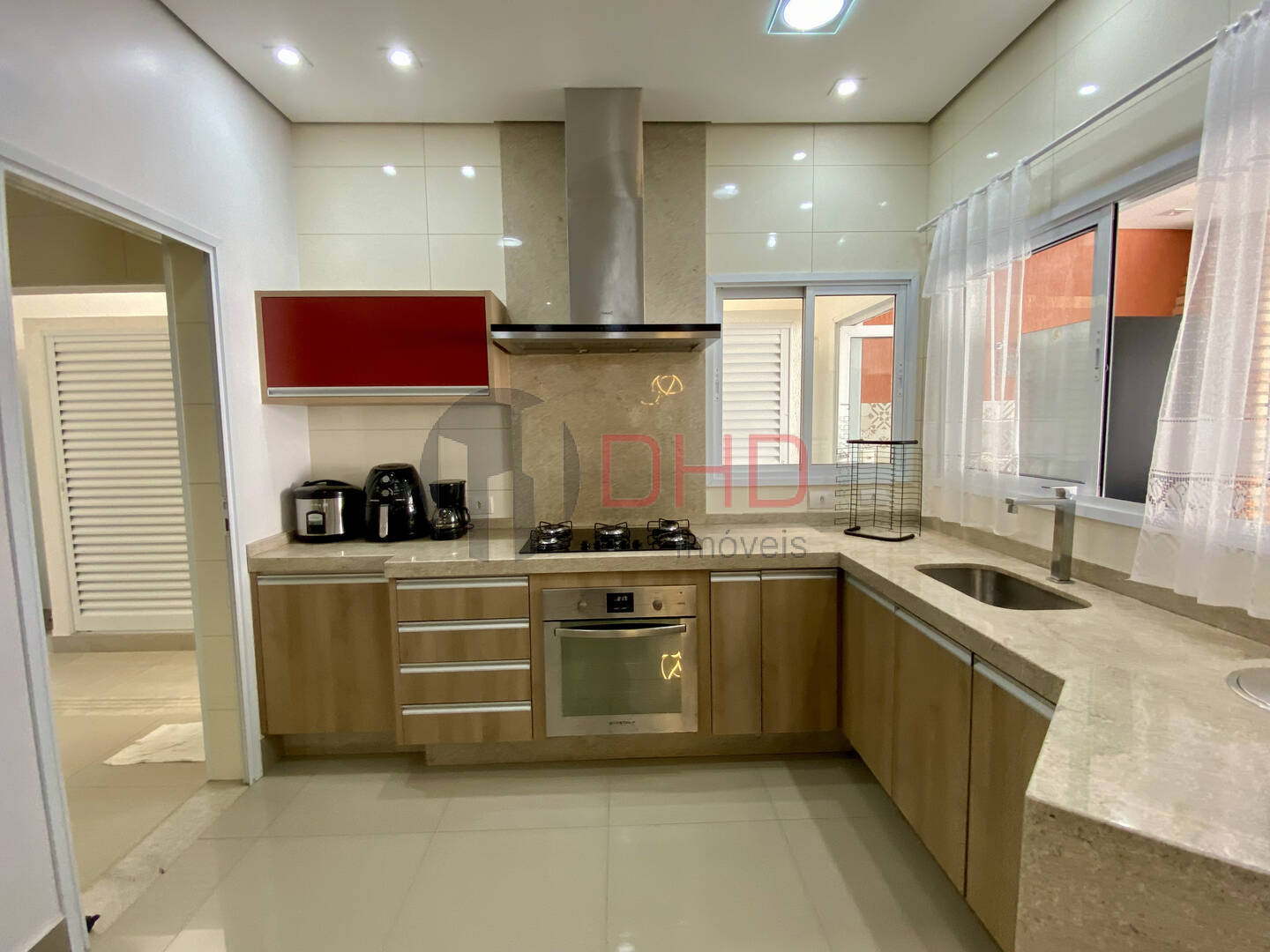 Casa de Condomínio à venda com 3 quartos, 240m² - Foto 11