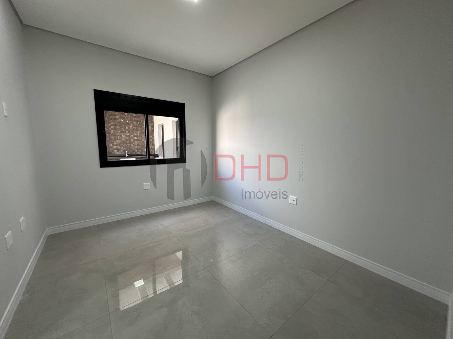 Casa à venda com 3 quartos, 173m² - Foto 11