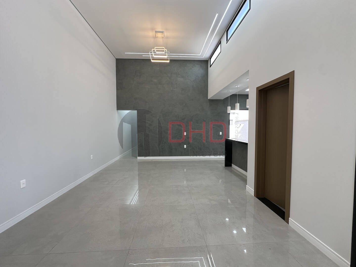 Casa à venda com 3 quartos, 173m² - Foto 3