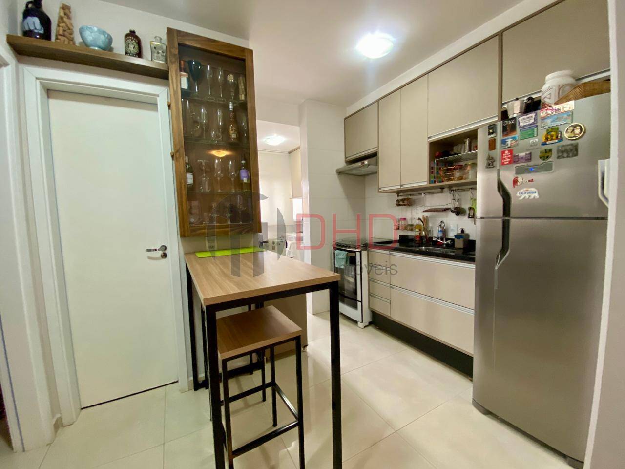 Apartamento à venda com 2 quartos, 60m² - Foto 8