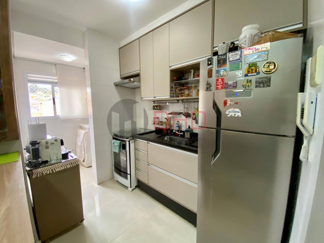 Apartamento à venda com 2 quartos, 60m² - Foto 9
