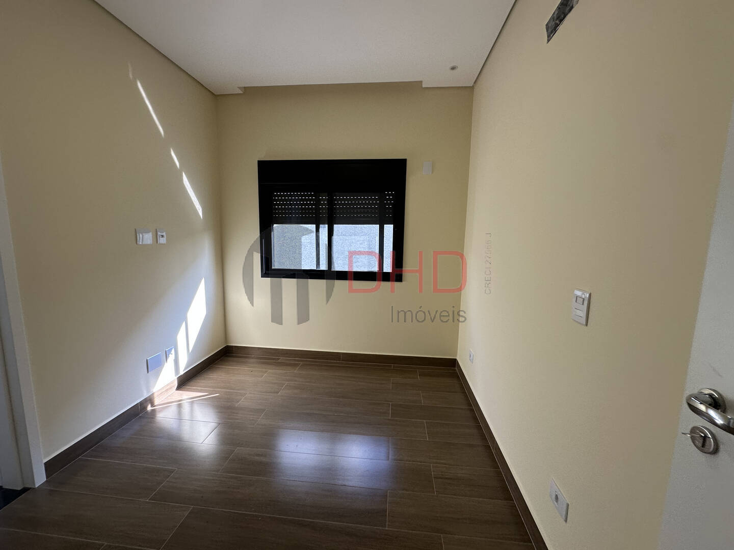 Casa de Condomínio à venda com 3 quartos, 184m² - Foto 9