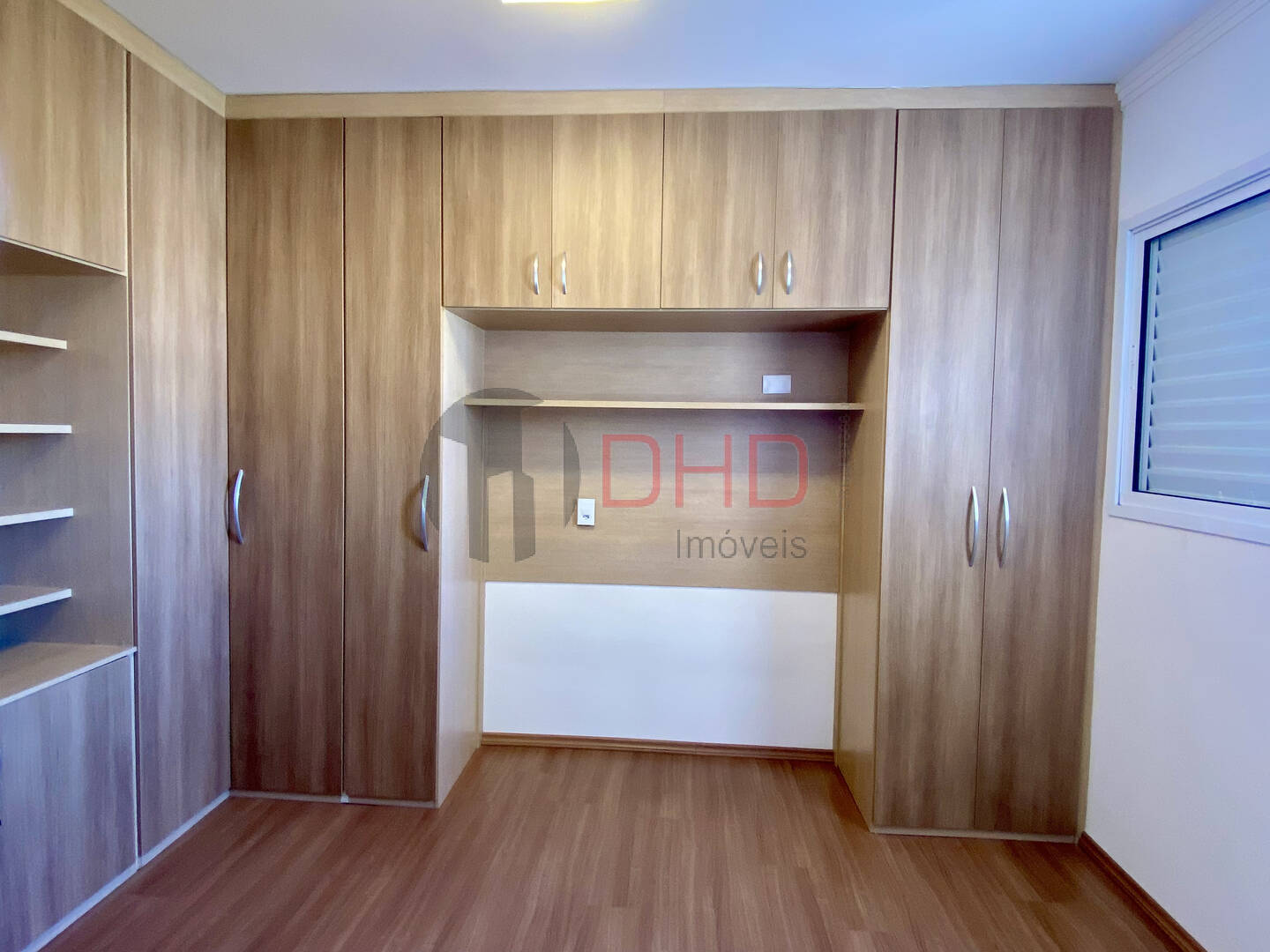 Apartamento à venda com 3 quartos, 86m² - Foto 9