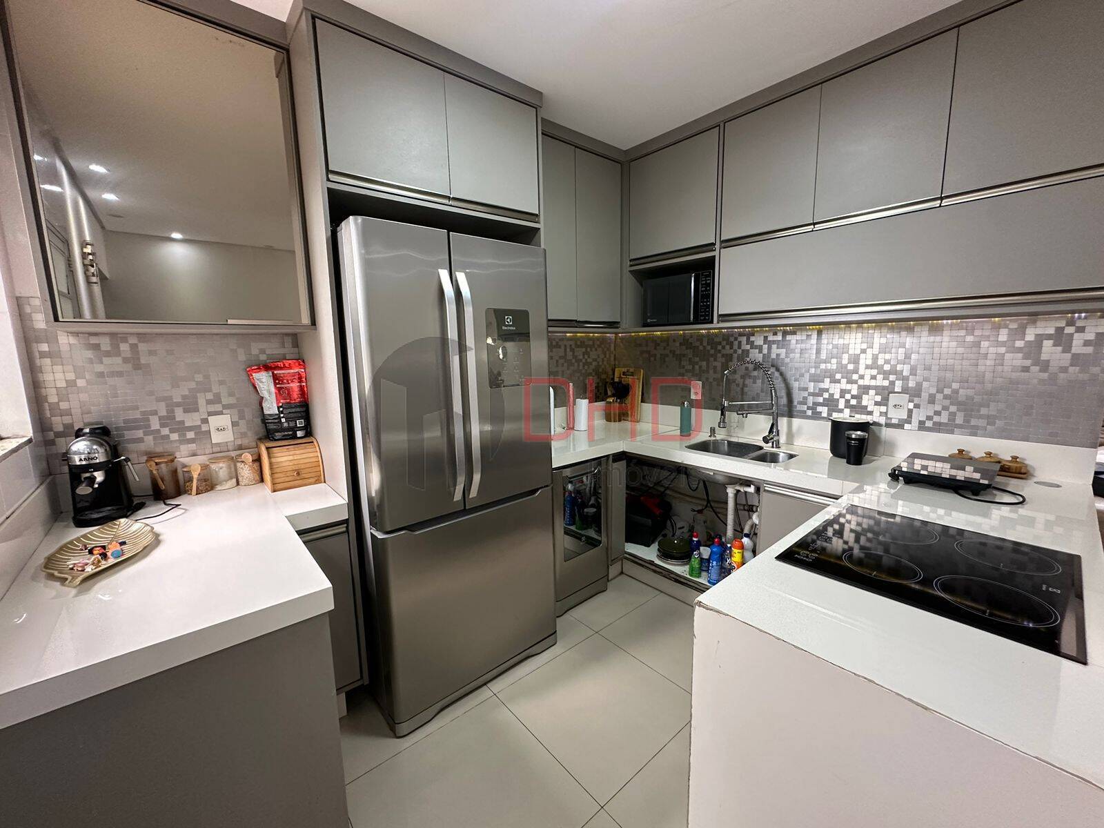 Casa à venda com 2 quartos, 67m² - Foto 4