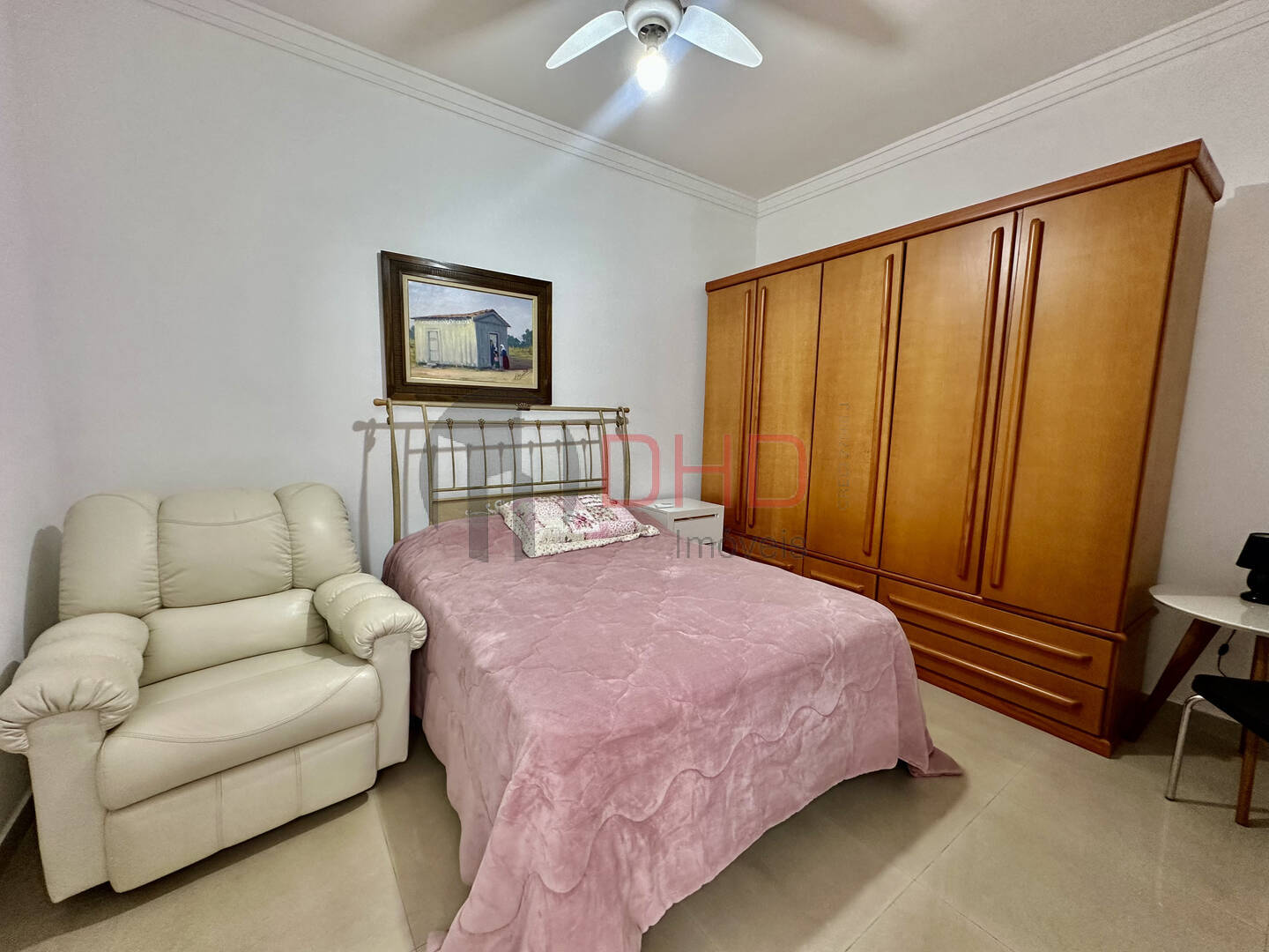 Casa de Condomínio à venda com 4 quartos, 245m² - Foto 25