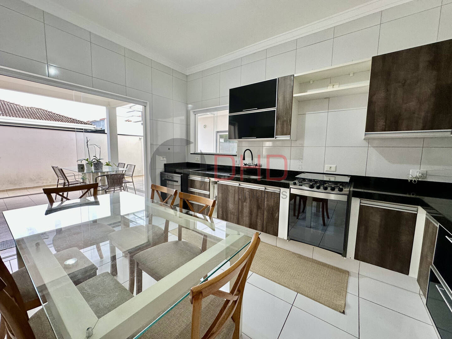 Casa de Condomínio à venda com 4 quartos, 245m² - Foto 12