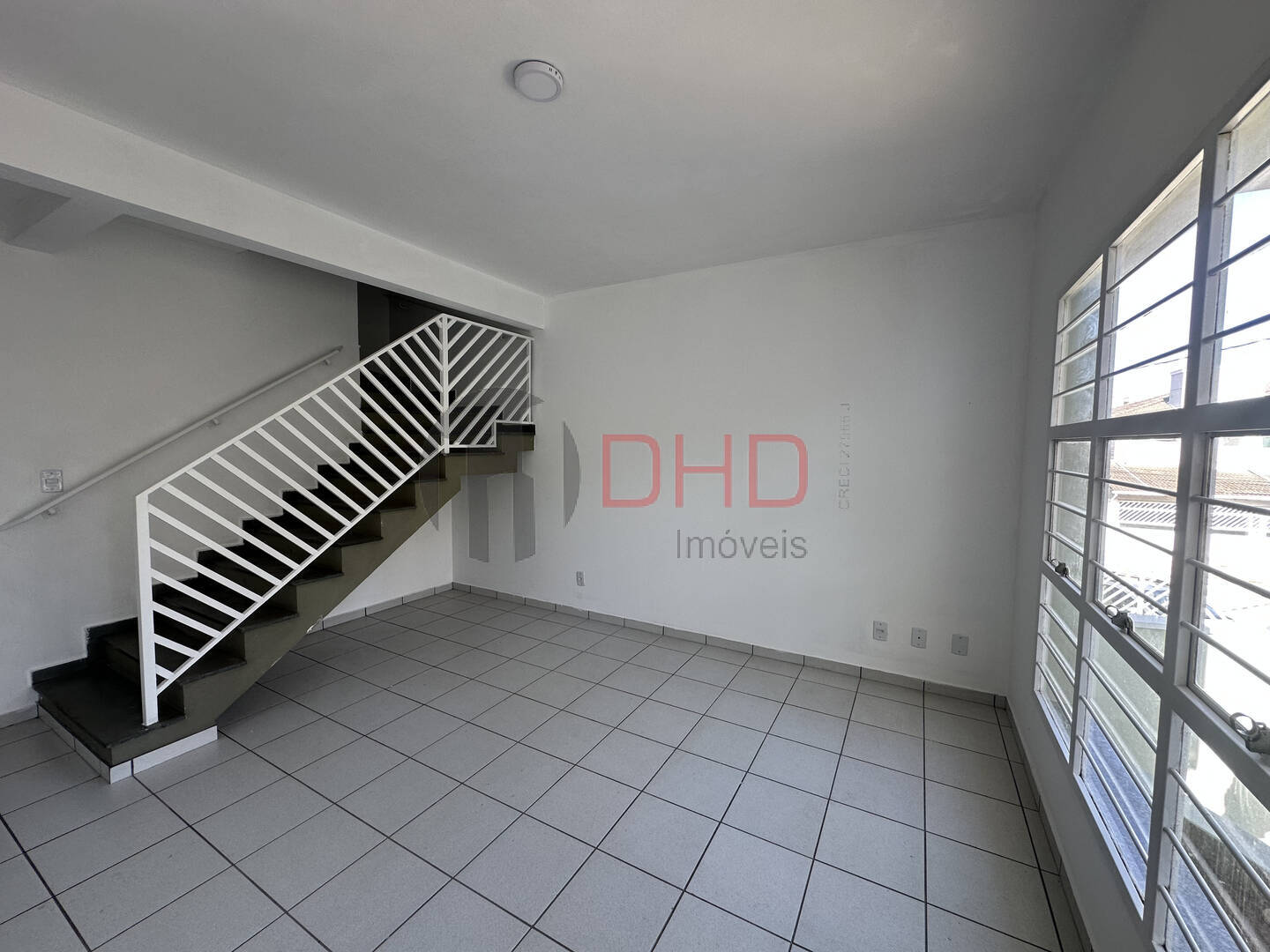 Sobrado para alugar com 2 quartos, 84m² - Foto 2